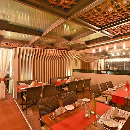 Hotel Surya Plaza Kota  Esterno foto