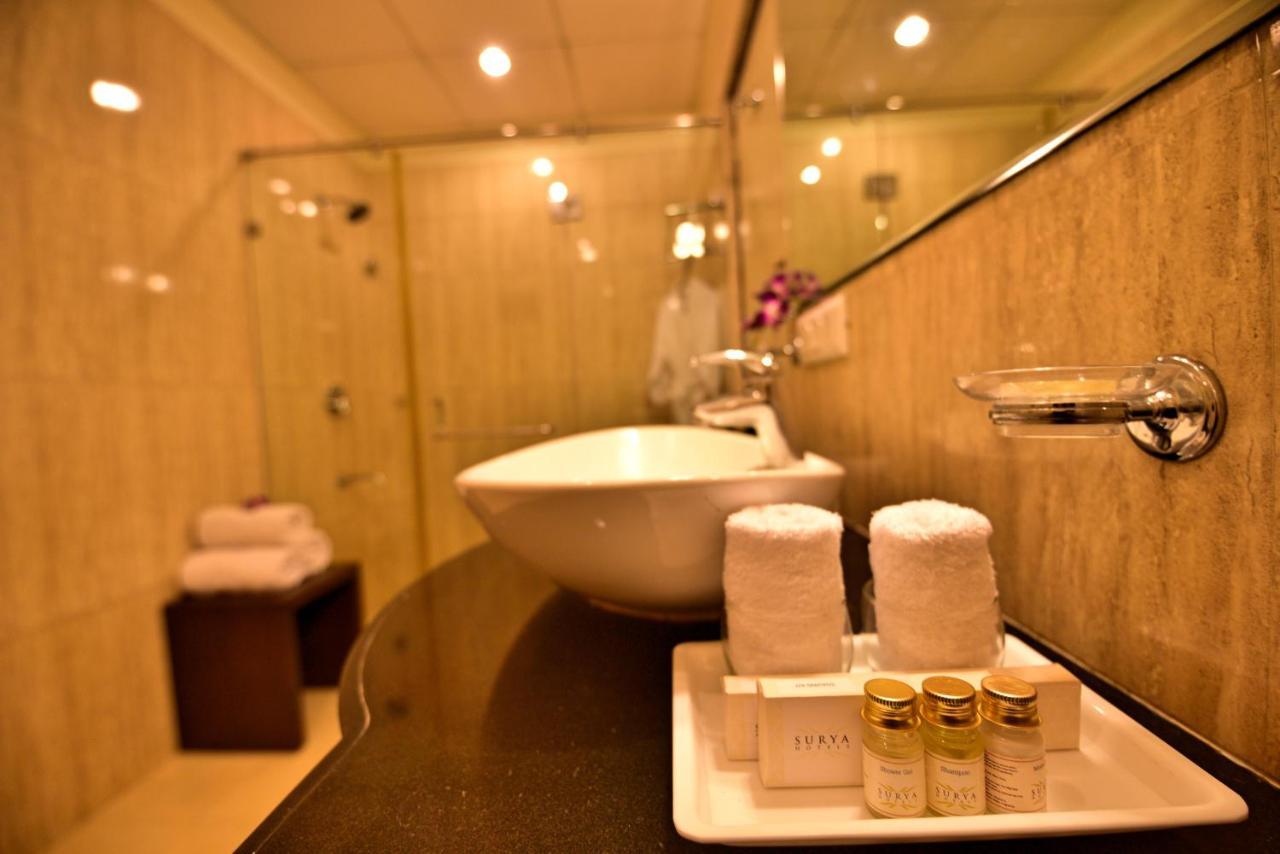 Hotel Surya Plaza Kota  Esterno foto