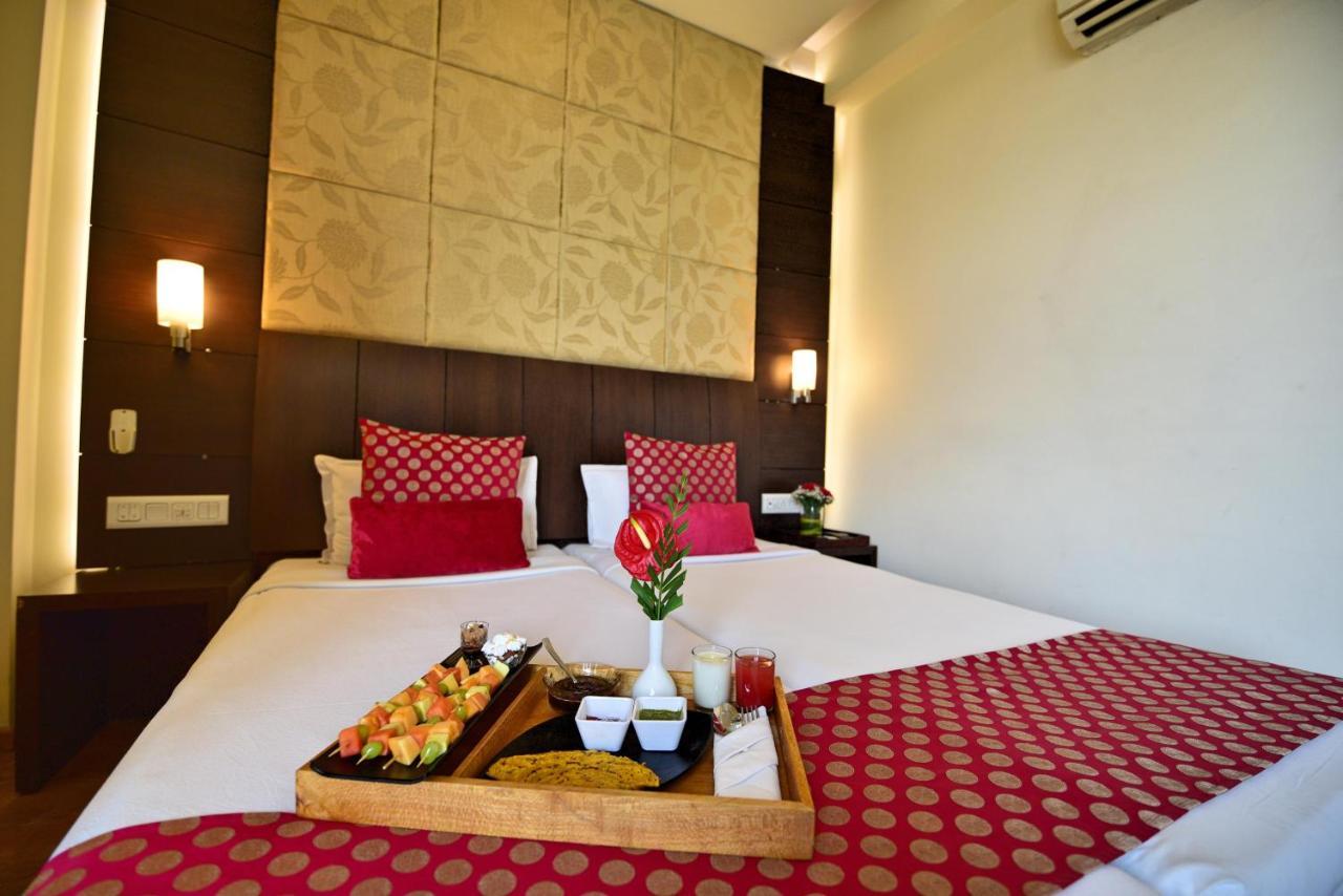 Hotel Surya Plaza Kota  Esterno foto
