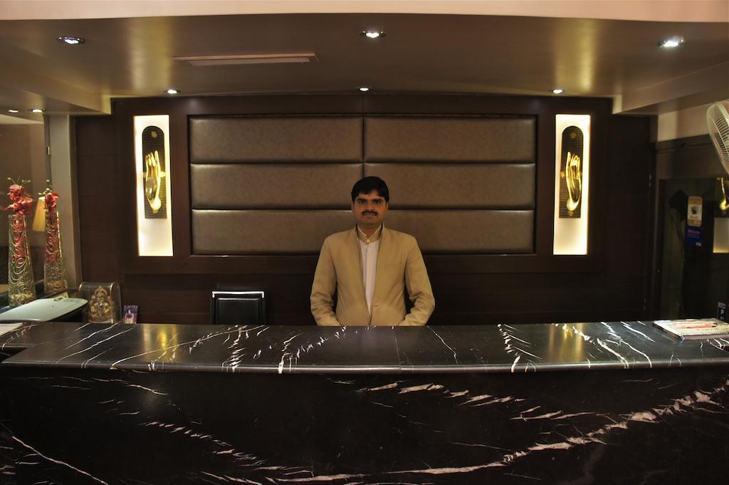 Hotel Surya Plaza Kota  Esterno foto