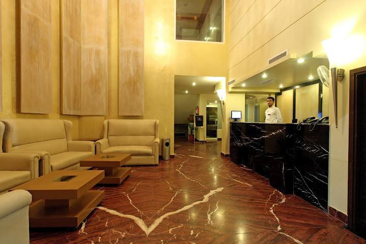 Hotel Surya Plaza Kota  Esterno foto